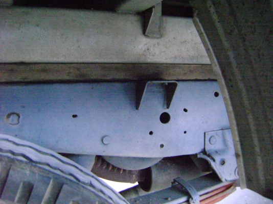 ขายรถ 6 ล้อ รุ่น NHR 69E เครื่อง 4BE1 110แรง เครื่องดี คัชชีไม่ต้องติ กะบะเลสเอกชัย กระจกไฟฟ้า เอาไปไม่ต้องทำอะไรเลย แต่งไว้หมดแล้ว รถใช้งานทุกวัน ขายออกรถใหม่ครับ ป้ายเล็กไม่ติดเวลา