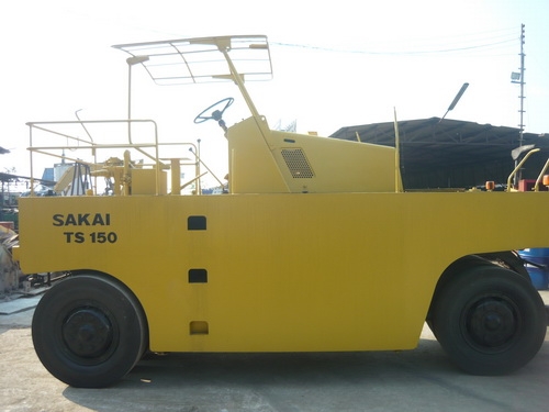 รถบด 9 ล้อยาง Sakai TS150 เพิ่งเหยียบถึงไทย ราคา 790,000