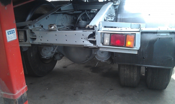 ขายรถหัวลากVOLVO FL10  เครื่อง310แรง 2เพลาพร้อมใช้