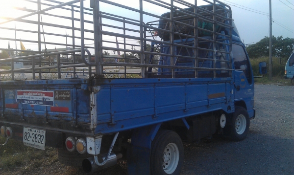 ขายรถบรรทุก4ล้อเครื่อง100แรงโบอินเตอร์