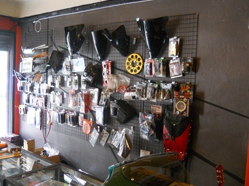 จำหน่ายอะไหล่เดิม-แต่งมือ1-2บิ๊กไบค์ทุกรุ่น