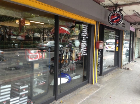 จำหน่ายอะไหล่เดิม-แต่งมือ1-2บิ๊กไบค์ทุกรุ่น