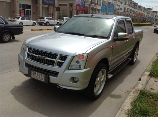 ขายถูก D-max ปี 2009 โทรติดต่อด่วน 084-4382866 กลอฟ.