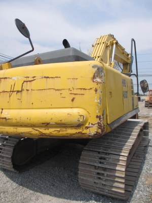 KOMATSU PC210-6K  เก่านอก เอวแน่น ปั็มแรง สภาพพร้อมใช้ สุดๆเอาไปแบ่งกันใช้ได้เลยครับ   น้องร็อค จัดหั้ย สนใจโทร สอบถามได้ 081-8535656