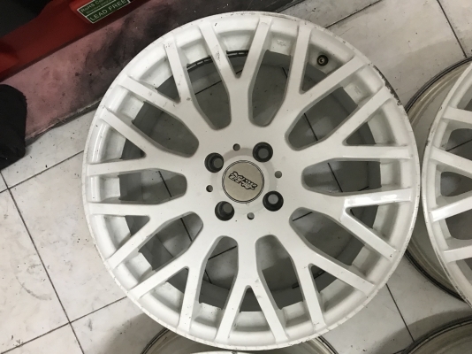 แม็ก 17x7.0 Et50 ขายตามสภาพ ไม่มีซ่อม แม็กเปล่า 4 วง 3500 ID line Tel.0850448320 แม็ก 17x7.0 Et50 ขายตามสภาพ ไม่มีซ่อม แม็กเปล่า 4 วง 3500 ID line Tel.0850448320