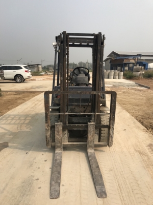 ขายด่วน !!! ฟอร์คลิฟต์ TOYOTA FD20 รุ่น 6 ราคา 95,000 มาก่อนได้ก่อนด่วน โทร 093-2155577,0819610782