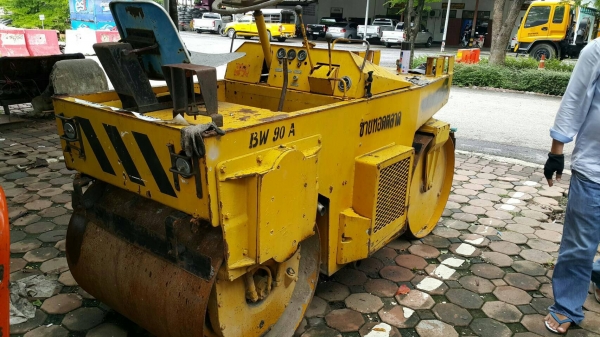 รถบด 4 ตัน พร้อมใช้งาน เอกสารเล่มทะเบียน