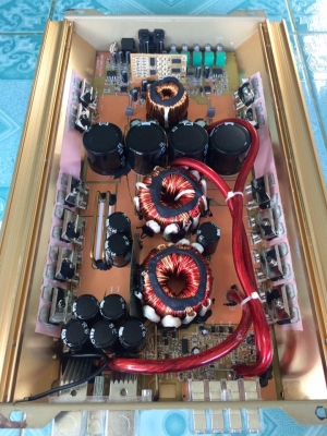 แอมป์คลาสดี RPM 2000w มือสองสภาพสวยเดิมๆใช้งานปกติ เบสดีเป็นลูกแน่นๆขับ10&quot;-12&quot;หล่อว้อยไม่เกิน3&quot;ได้ ขาย 2350 บาท สนใจ0892425454 อยู่สระบุรี