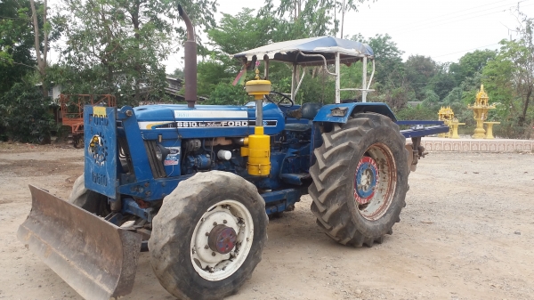 ขายรถไถ 2 เพลา ford 6610 เปลี่ยนยางคู่หลังใหม่