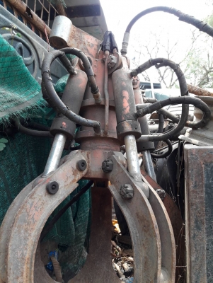 ตัวคีบเหล็ก 5 แฉก ตัวคีบเหล็ก 5 แฉก