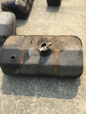 ขายถังนำมัน200ลิตรใบละ2000มี3ใบโทร0643130366