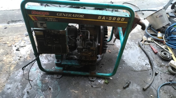 ขายเหมาเครื่่องปั่นไฟดีเซล2เครื่อง5kvaและ5.5kvaครับ