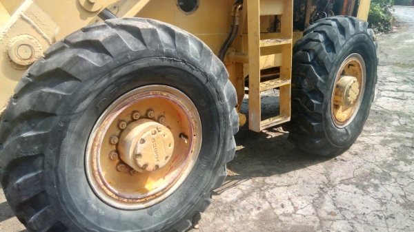 KOMATSU JH60 KOMATSU JH60