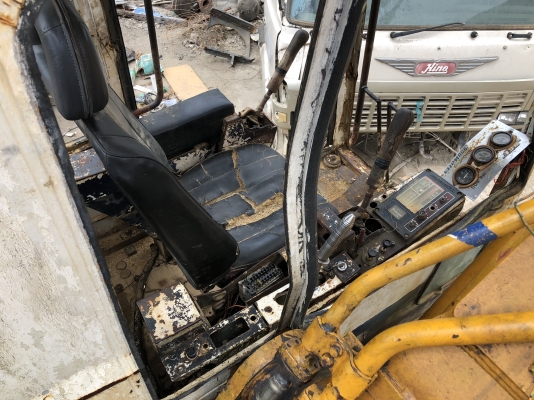 ขายแยกอะไหล่-ยกคัน แมคโคKOMATSU PC200-3