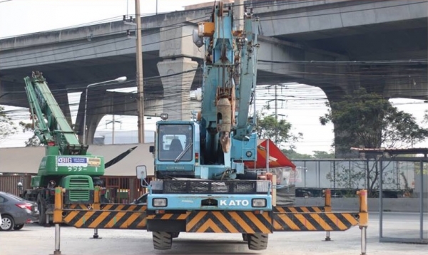 ขายเครน 50 ตัน!! KATO KR45H VS ขายเครน 50 ตัน!! KATO KR45H VS