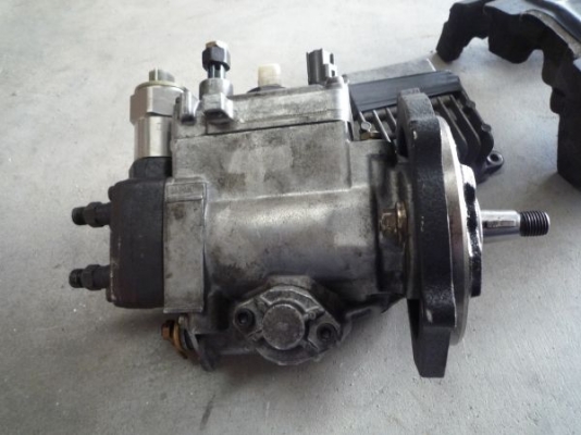 ปั๊ม ISUZU 3000+กล่อง