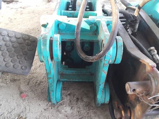 ซื้อขายแล้ว จัดส่งลูกค้าปราจีนฯ เรียบร้อยแล้ว หัวกระแทก TOKU ใส่PC60, 100, 120 ของเก่านอกนำเข้า ยังไม่เคยใช้งานในไทย สภาพสวย สภาพดี พร้อมใช้งาน