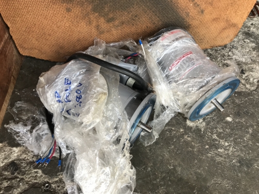 ขายมอเตอร์หน้าแปลน Mitsubishi 0.5HP. 380V 1450rpm. สภาพสวยมาก เทสงานไม่กี่ครั้ง พร้อมใช้งาน มี 2ตัว ราคาตัวละ 1,800 บาท