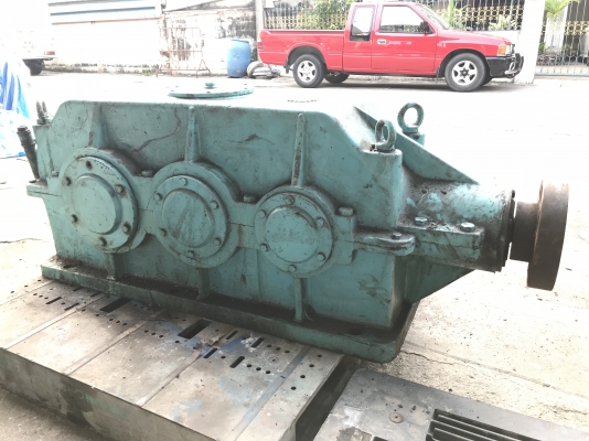 ขายหัวเกียร์ทดรอบขนาดใหญ่ชนมอเตอร์ประมาณ 40HP. ขึ้นไป Carl bockwold อัตราทด 1:35 สภาพสวย หมุนนิ่ม พร้อมใช้งาน