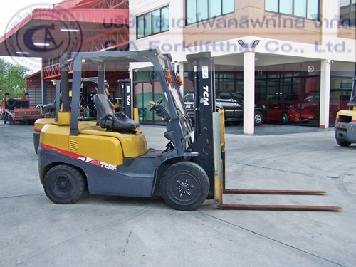ขาย รถโฟล์คลิฟท์ TCM รุ่น FD30T3 ขาย รถโฟล์คลิฟท์ TCM รุ่น FD30T3