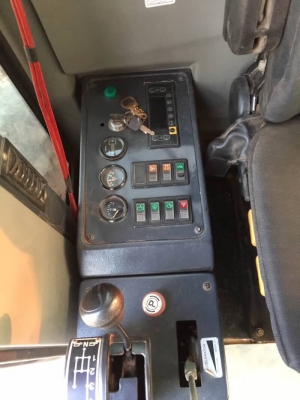 ขายรถเกรด ยี้ห้อ LIUGONG รุ่น CLG416 ปี.2557 ปรายปี เอกสา รเล่มทะเบียน ราคา.1,450,000 ต่อรอง ใช้งานแค่ 3,526 ชั้วโมงเองครับ สะภาพสวยเดิมๆ ระบบการทำงานสมบูรณ์ เครื่อง ปั้ม พร้อมลุยงาน สีสวย ตู้เก๋ง แอร์มี สนใจรถสวยๆราคาถูก โทร 081-3531946 ต่อ.บางนา & I ขายรถเกรด ยี้ห้อ LIUGONG รุ่น CLG416 ปี.2557 ปรายปี เอกสา รเล่มทะเบียน ราคา.1,450,000 ต่อรอง ใช้งานแค่ 3,526 ชั้วโมงเองครับ สะภาพสวยเดิมๆ ระบบการทำงานสมบูรณ์ เครื่อง ปั้ม พร้อมลุยงาน สีสวย ตู้เก๋ง แอร์มี สนใจรถสวยๆราคาถูก โทร 081-3531946 ต่อ.บางนา & I