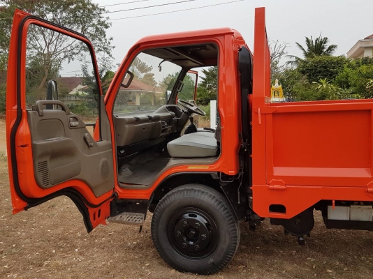 ขายรถยนต์ ISUZU รุ่น NPR66LX5 4 ตัน 6 ล้อ (สีส้ม) (มีแอร์)