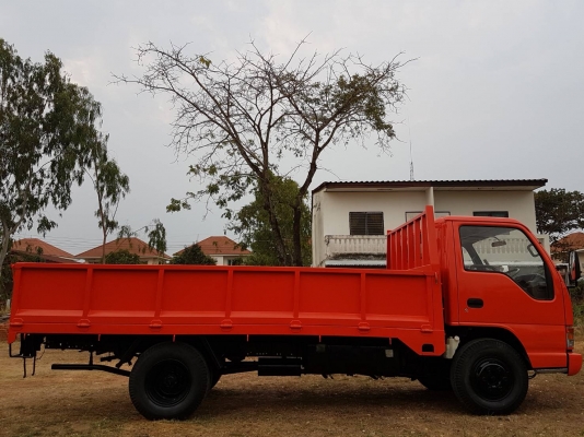 ขายรถยนต์ ISUZU รุ่น NPR66LX5 4 ตัน 6 ล้อ (สีส้ม) (มีแอร์) ขายรถยนต์ ISUZU รุ่น NPR66LX5 4 ตัน 6 ล้อ (สีส้ม) (มีแอร์)