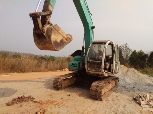 ขายด่วนแม็คโครKOBELCO SK120MART5 โซ่ช่วงล่างพร้อมใช้งาน เครื่องปั้มดี ไฟฟ้าสมบูรณ์ สนใจสอบถาม0883223272.