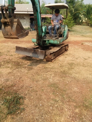 ขาบด่วนKOMATSU PC30-7 สภาพพร้อมใช้งานเครื่องปั้มดี สนใจสอบถาม 088-3223272