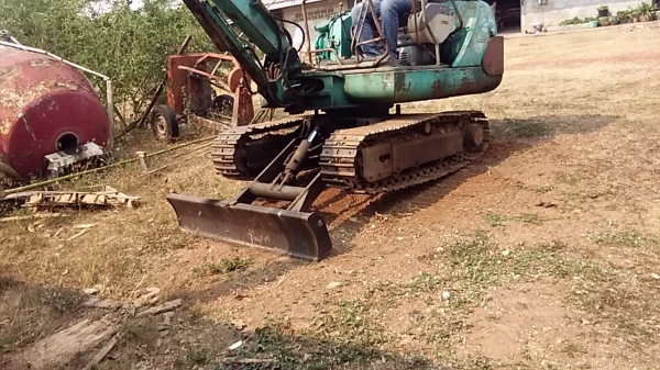 ขาบด่วนKOMATSU PC30-7 สภาพพร้อมใช้งานเครื่องปั้มดี สนใจสอบถาม 088-3223272