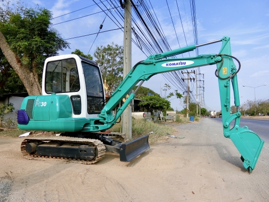 KOMATSU 30-7 ขนาดPC-30 <มีลายหัวแย๊ก>รถเก่านอกมีเอกสารอินวอย☎️ติดต่อ 085-5632278 <ราคาต่อรองได้>