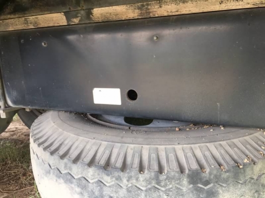 ขาย 895,000 รถ 6 ล้อ ตู้แห้ง 10 บาน HINO MEGA ปี 48 เครื่อง 220 แรง หัวบาง ยางดี คัชซีสวย รถสวยพร้อมใช้ รถอยู่ กทม. 090-772-3710 090-772-3708