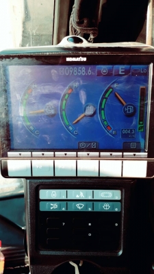 ขาย Komatsu PC-200-8M0