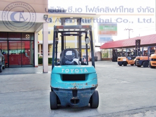 ขาย รถโฟล์คลิฟท์ TOYOTA รุ่น 7-FD20