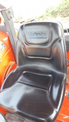 รถแทรกเตอร์