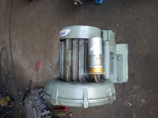 ริงโบเวอร์ (RING BLOW)