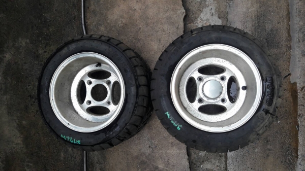 ล้อ  ATV  สภาพสวย วงละ 2000