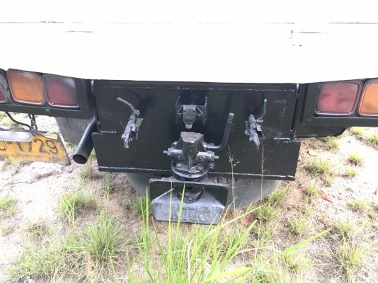 ขาย 10ล้อรั้ว 2เพลา isuzu deca ปี 45 เครื่อง 195 แรง