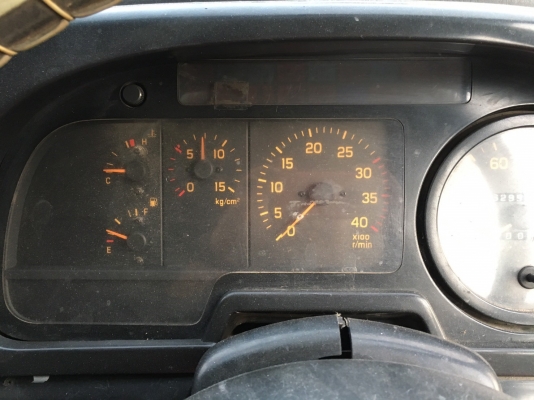 ขาย 10ล้อรั้ว 2เพลา isuzu deca ปี 45 เครื่อง 195 แรง