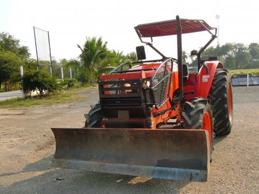 ❥สินค้าเข้าใหม่ M6040&raquo;&raquo;พร้อมใช้งาน  มีเล่มทะเบียนพร้อมโอนคะ???????? พร้อมอุปกรณ์ 2ชิ้น ผาน4+ใบดันหน้า ราคา490000บาท ชั่วโมงทำงาน 2800ชม. ↠↠สนใจติดต่อสอบถาม↠0906910337 ⛽️พิกัดร้าน ส.เจริญแทรกเตอร์ อ. บางระกำ จ. พิษณุโลก