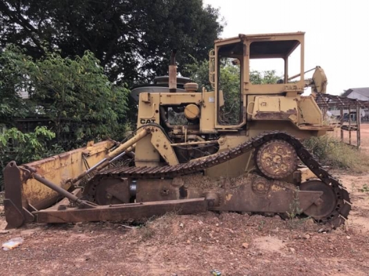 ขาย 580,000 บาท CATTERPILAR D5H เครื่อง (วางใหม่ 12 Z-145 แรง ไดเร็ก) ดี เกียร์ตัด. ระบบไฮโดลิกพร้อม โช่หนา แผ่นสวย เอกสารชื้อขาย  รถอยู่ จ.ปราจีนบุรี โทร&amp;ไอดีไลน์ 0610710295