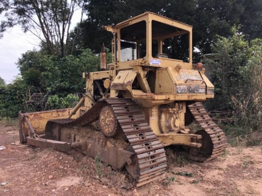 ขาย 580,000 บาท CATTERPILAR D5H เครื่อง (วางใหม่ 12 Z-145 แรง ไดเร็ก) ดี เกียร์ตัด. ระบบไฮโดลิกพร้อม โช่หนา แผ่นสวย เอกสารชื้อขาย  รถอยู่ จ.ปราจีนบุรี โทร&amp;ไอดีไลน์ 0610710295