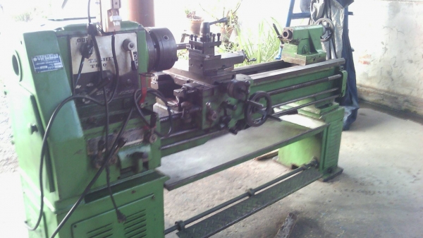 เครื่องกลึง ต้าชิง 6 ฟุต 3 เพลา เกียร์บล็อก 78,000