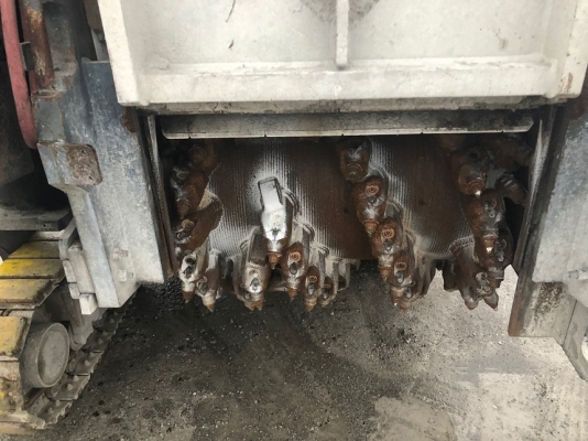 รถกัดถนนล้อแทรค Wirtgen W100F รถกัดถนนล้อแทรค Wirtgen W100F