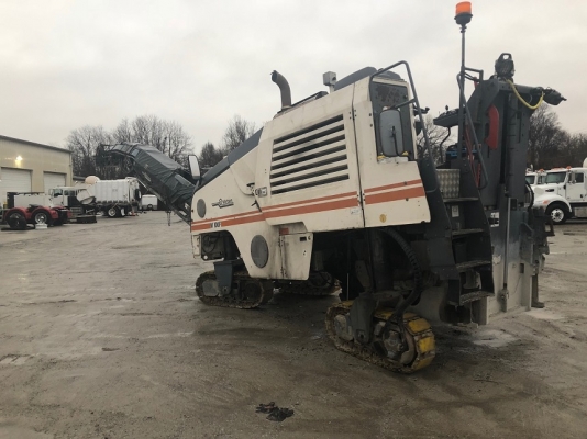 รถกัดถนนล้อแทรค Wirtgen W100F รถกัดถนนล้อแทรค Wirtgen W100F