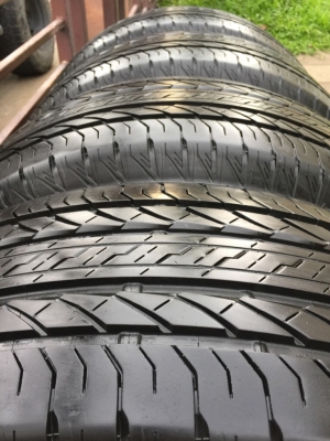 ยาง Bridgestone 265 65 17 สิ้นปี16 ดอกเต็ม ไม่มีปะ เนื้อนิ่มๆ ใช้ยาว ราคาไม่แพง