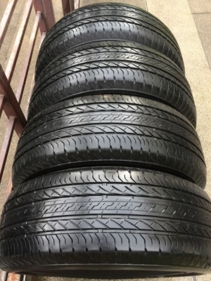 ยาง Bridgestone 265 65 17 สิ้นปี16 ดอกเต็ม ไม่มีปะ เนื้อนิ่มๆ ใช้ยาว ราคาไม่แพง
