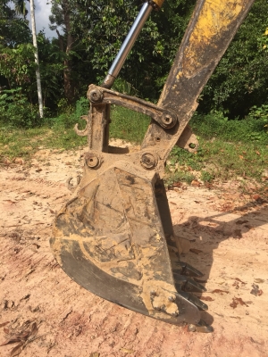 ขายรถแบคโฮ KOMATSU PC120-8เครื่อง97แรงม้าปี56สวยเดิม สนใจโทร 081-970-1072
