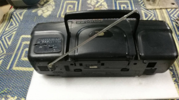 450 บ.ส่งถึงบ้านฟรีโทร 083-2000058 LINE ID: line832923 วิทยุ CD เทป ยี่ห้อ SANYO จากญี่ปุ่น ใช้ไฟ 10