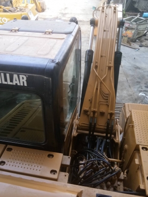 ขออนุญาตขาย312d กระบอกดำ เอกสารอินวอยไฟฟ้าครบ ช่วงล่างเต็ม เอวแน่น พร้อมใช้งานราคา1380000บาท สนใจติดต่อช่างดำ 0853224877 0988930465ไอดีไลน์ 0853224877 ครับผม